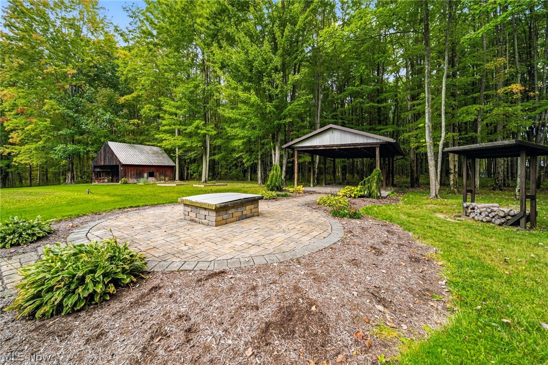 2009 Clay Road Property Photo 5