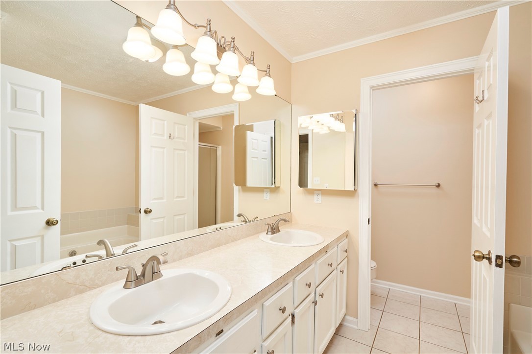 928 Sturbridge Drive Property Photo 14