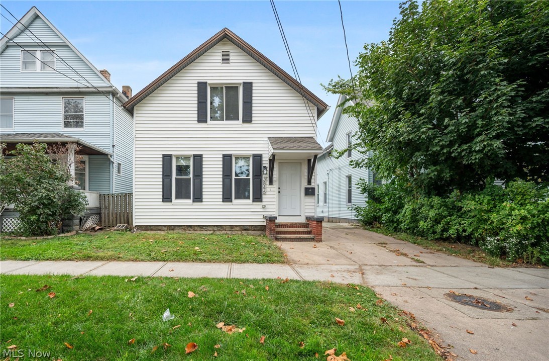 3846 Marvin Avenue Property Photo
