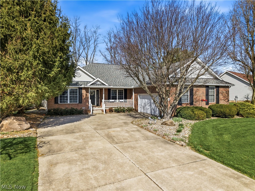 1009 E Reno Drive Property Photo 1