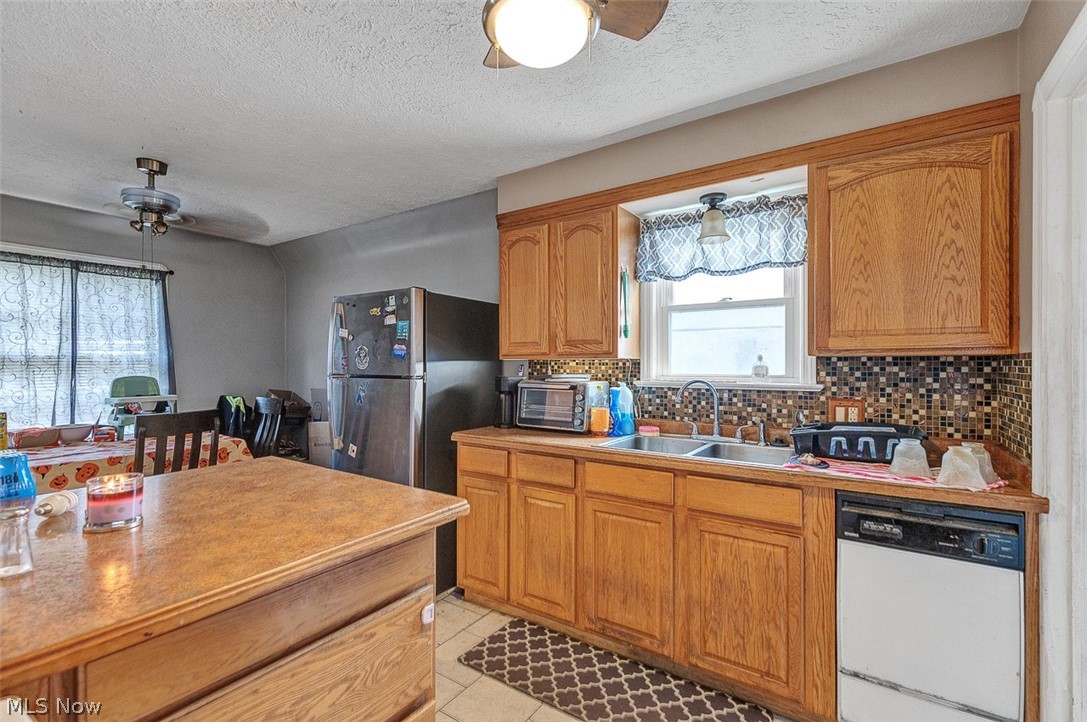 4427 Albertly Avenue Property Photo 7
