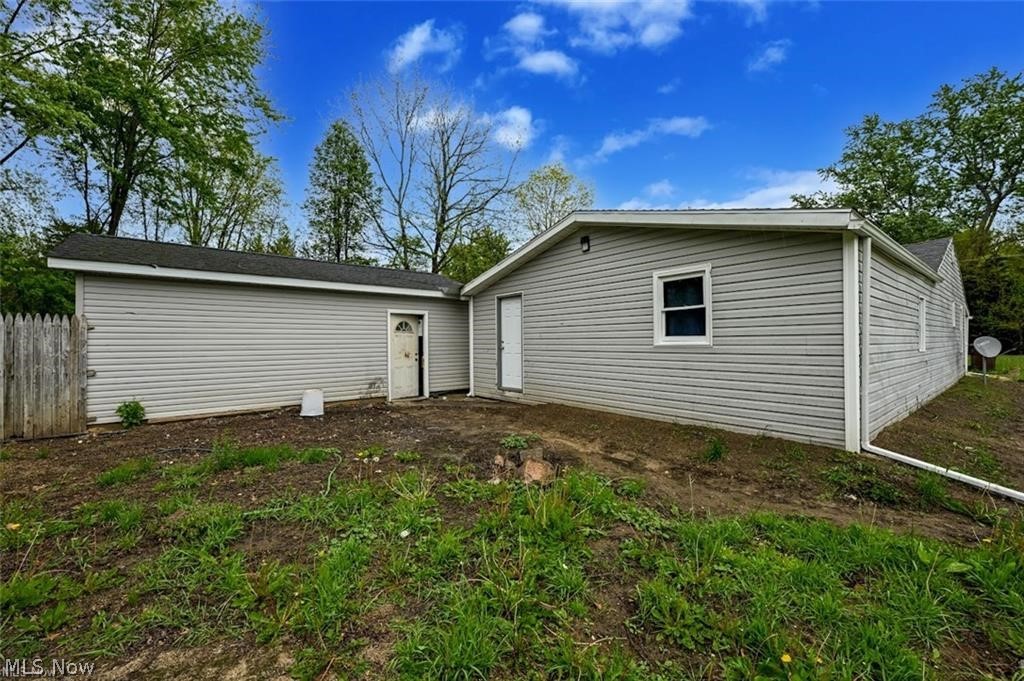 916 Abington Road Property Photo 9