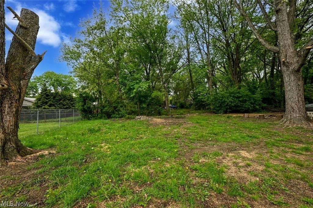 916 Abington Road Property Photo 10