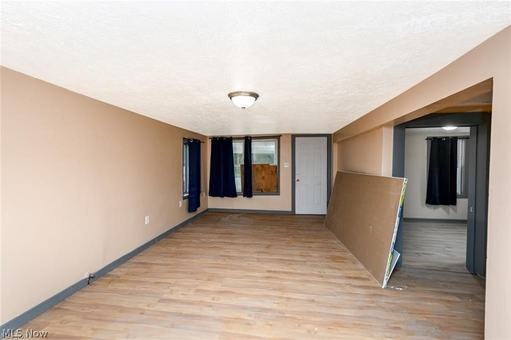 916 Abington Road Property Photo 11