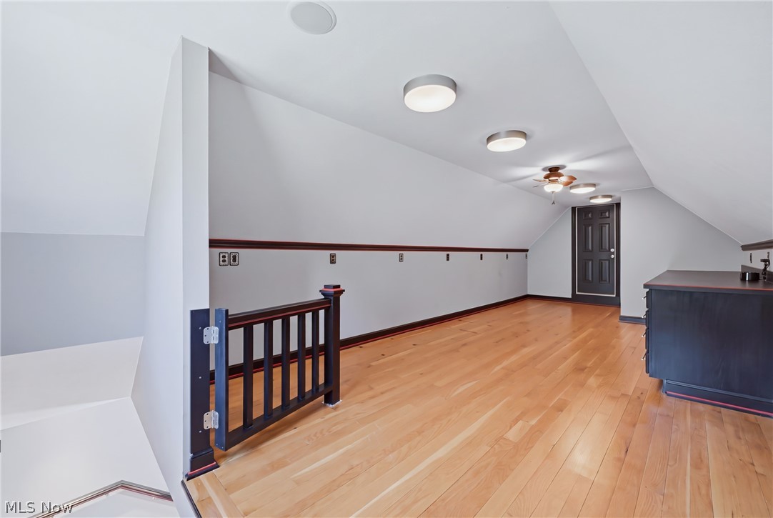 391 Barlow Road Property Photo 32