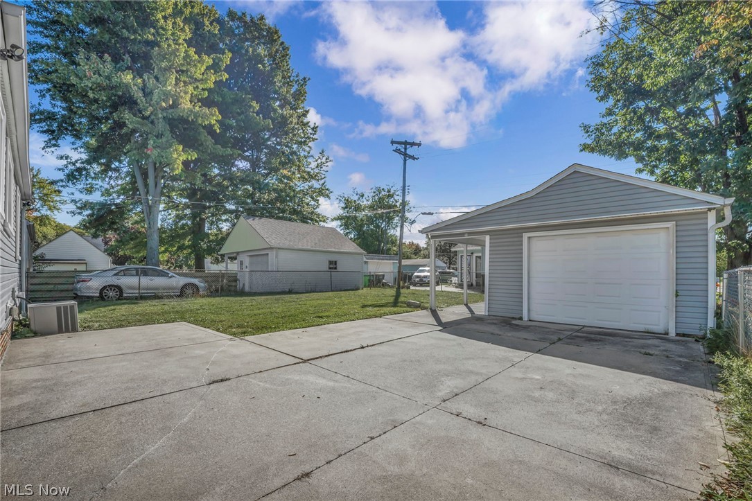 24940 Devoe Avenue Property Photo 14