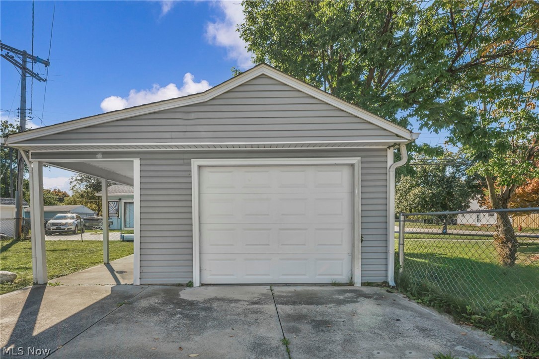 24940 Devoe Avenue Property Photo 15