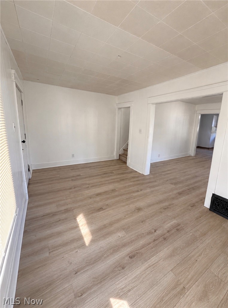 789 Upson Street Property Photo 6