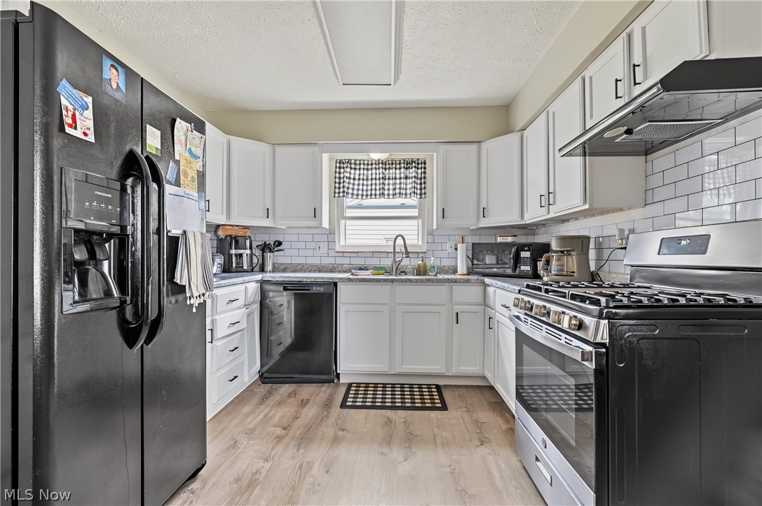 4111 Vira Road Property Photo 8