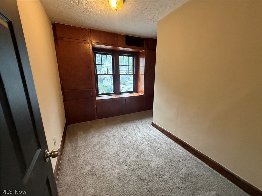 130 E Emerling Avenue Property Photo 8