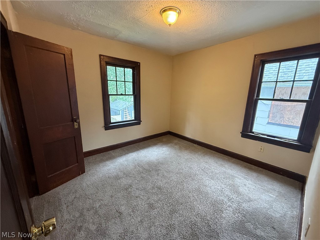 130 E Emerling Avenue Property Photo 10