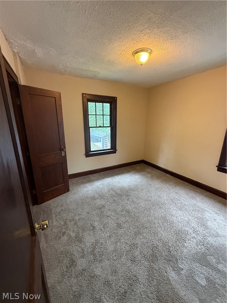130 E Emerling Avenue Property Photo 11