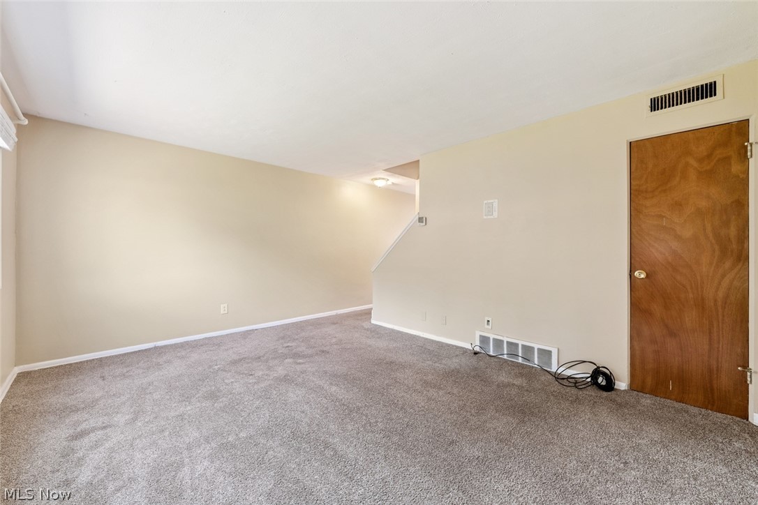 215 Dalepark Drive 5 Property Photo 6