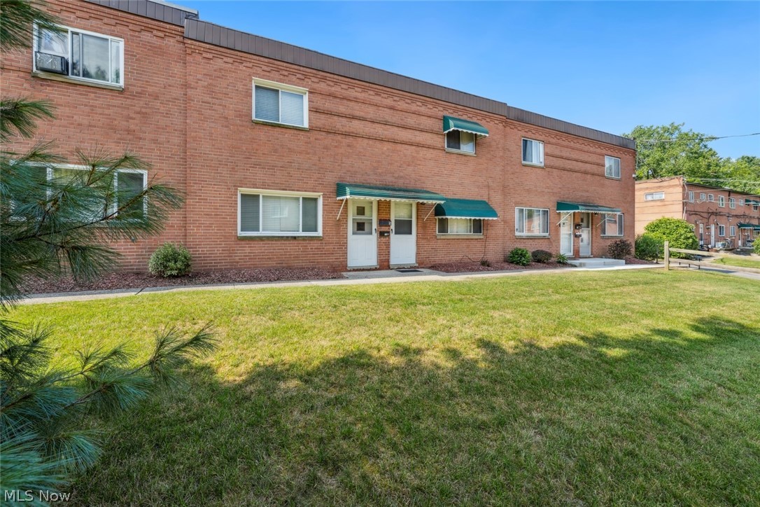 215 Dalepark Drive 5 Property Photo 23