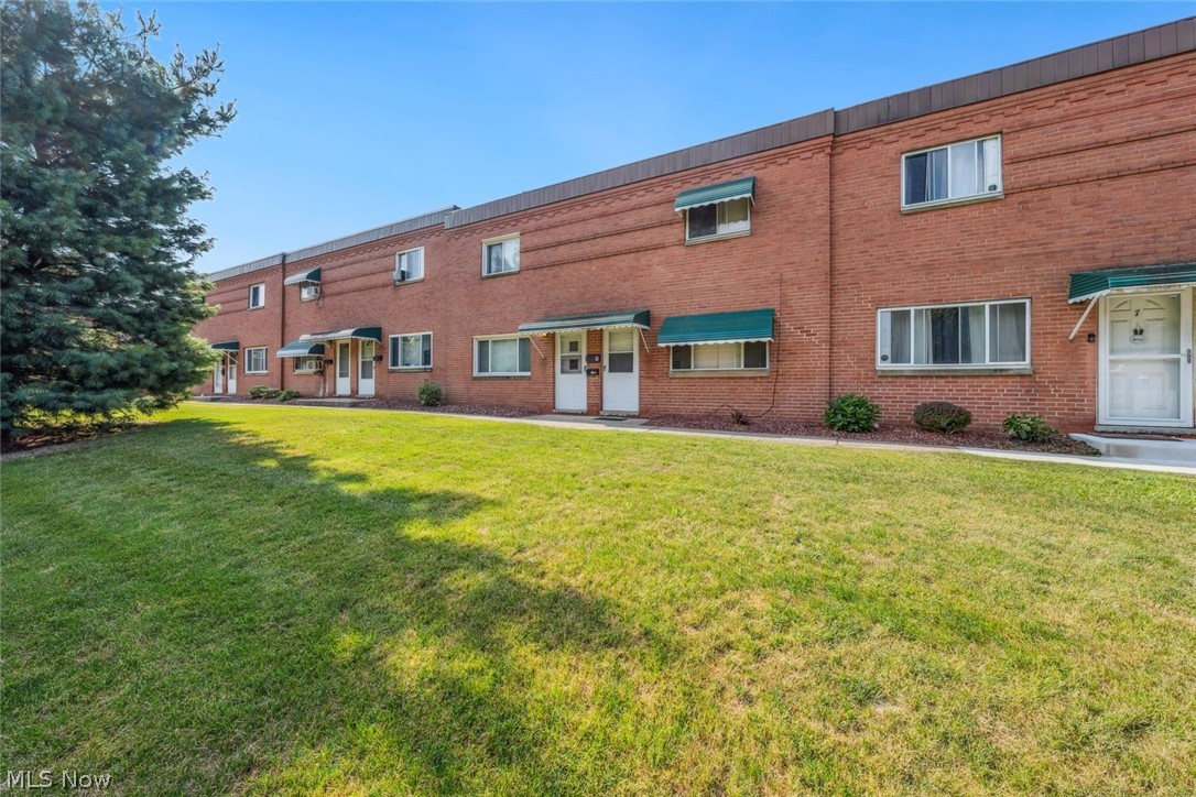 215 Dalepark Drive 5 Property Photo 26