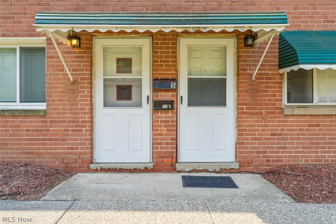 215 Dalepark Drive 5 Property Photo 28