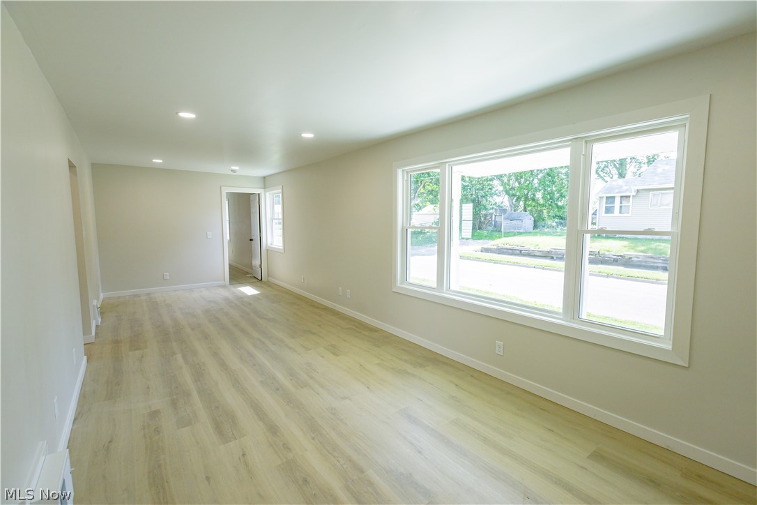 943 Erskine Avenue Property Photo 10
