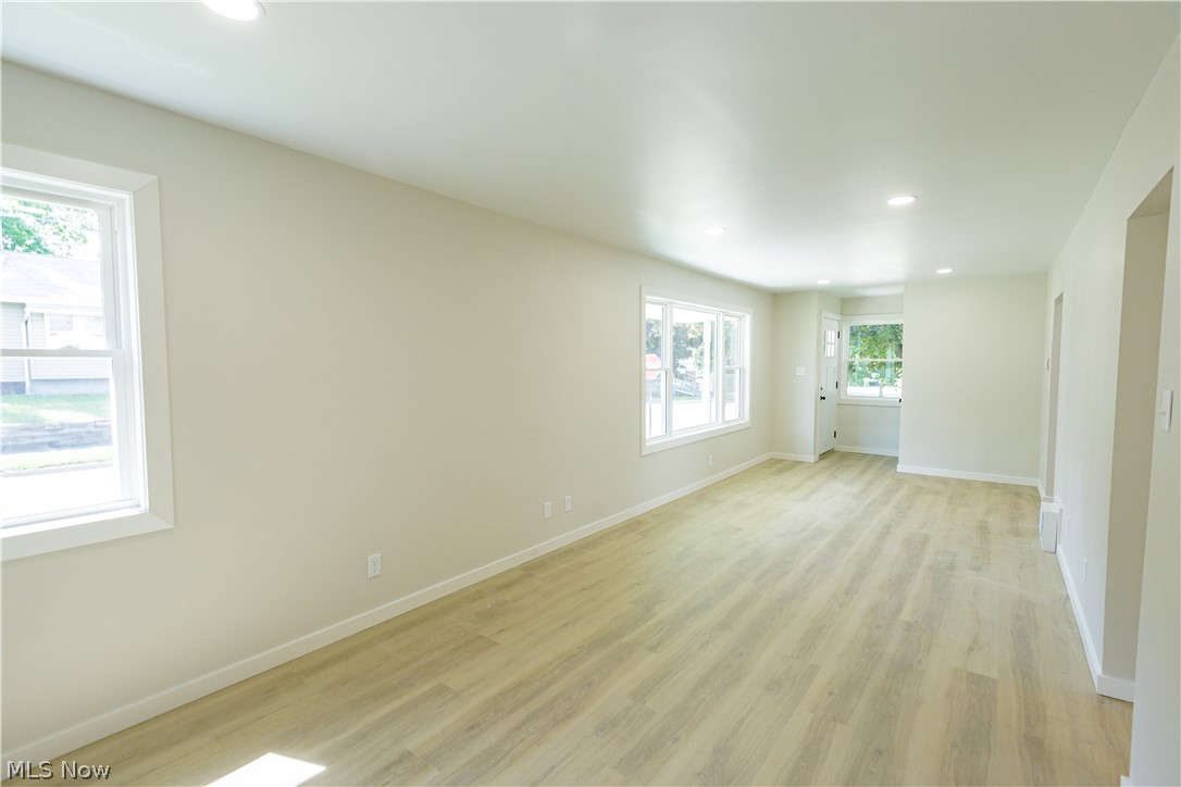943 Erskine Avenue Property Photo 13