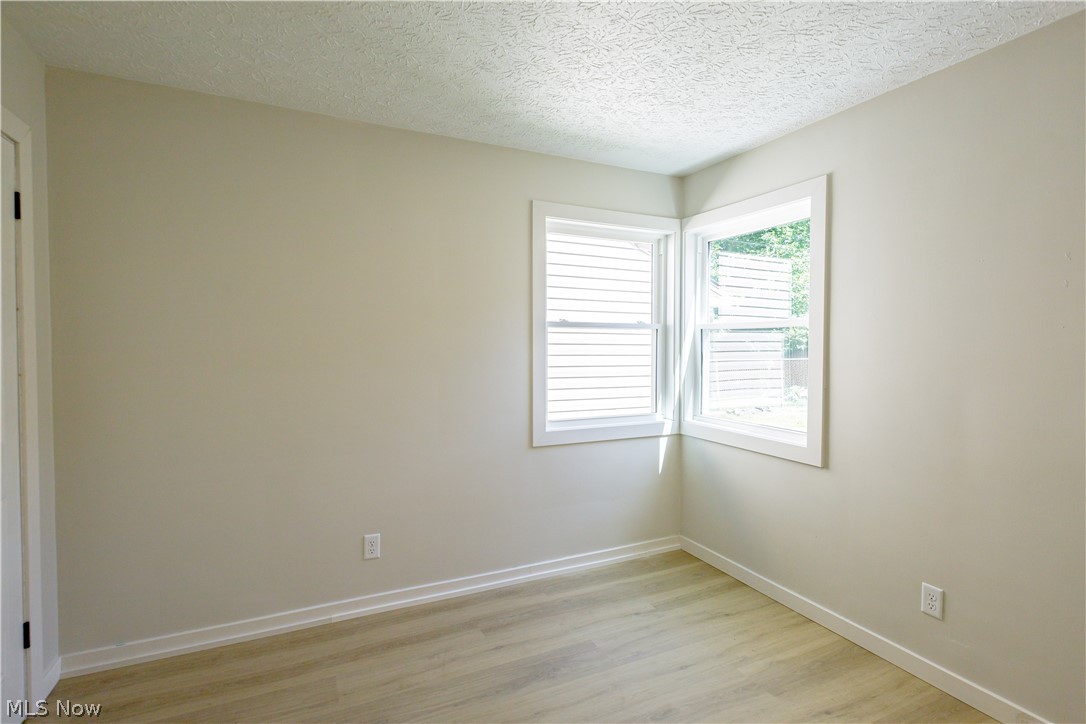 943 Erskine Avenue Property Photo 22