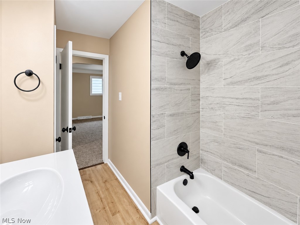 14209 Brunswick Avenue Property Photo 9