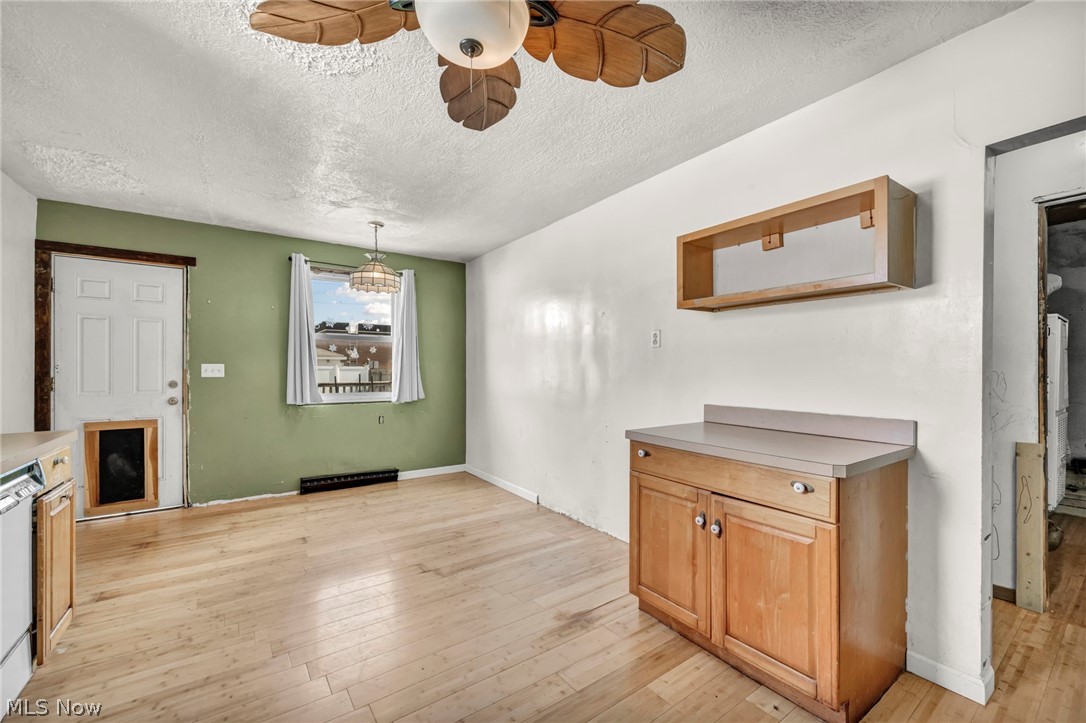 318 Longson Avenue Property Photo 8