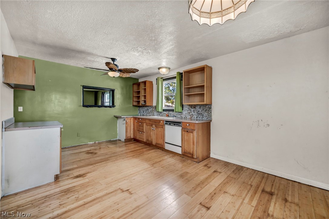 318 Longson Avenue Property Photo 10
