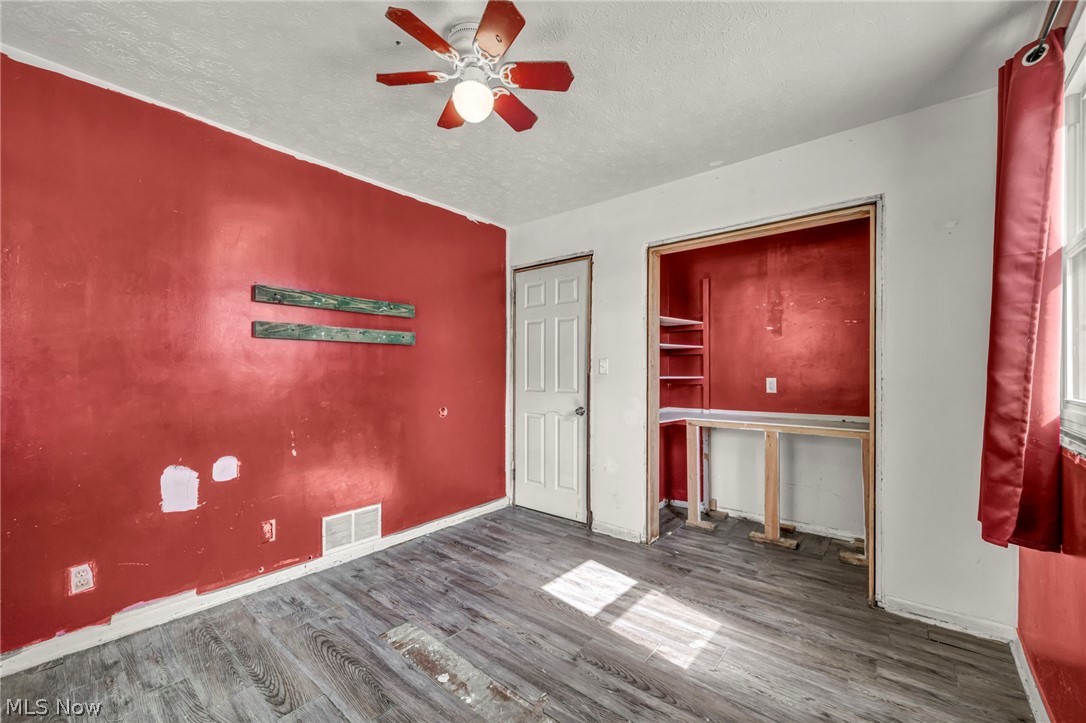 318 Longson Avenue Property Photo 13