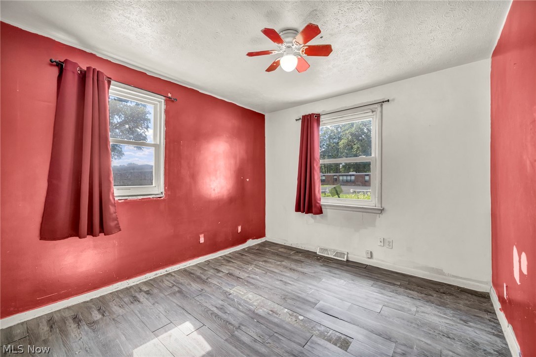 318 Longson Avenue Property Photo 14