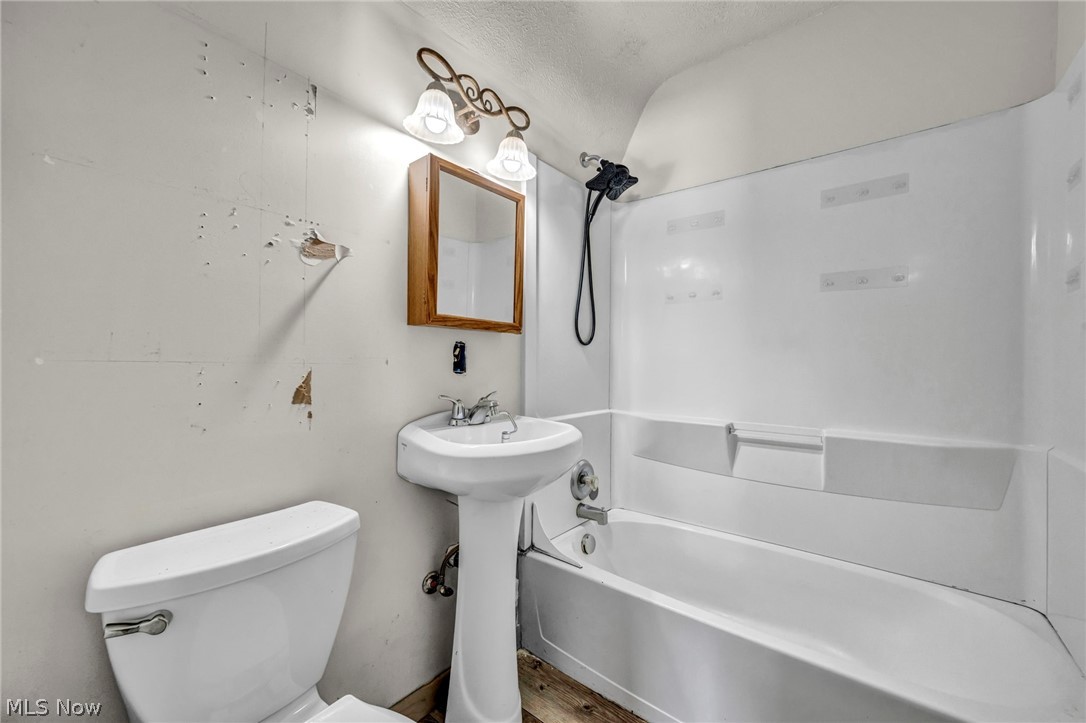 318 Longson Avenue Property Photo 18