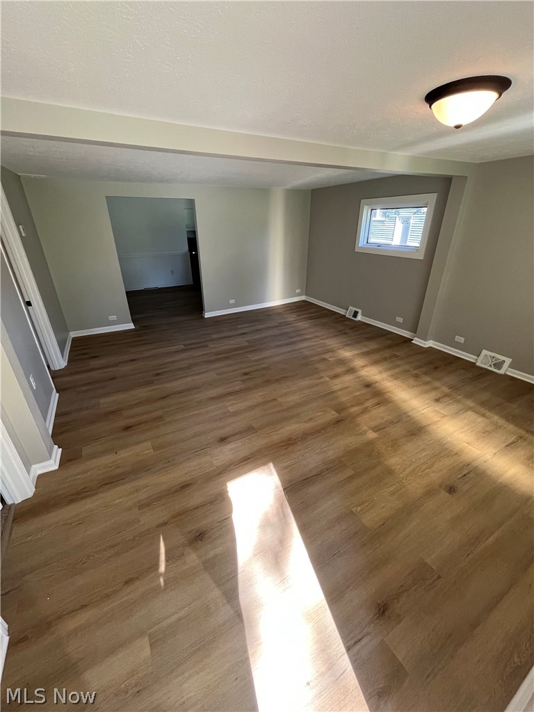 4459 Silverdale Road Property Photo 3
