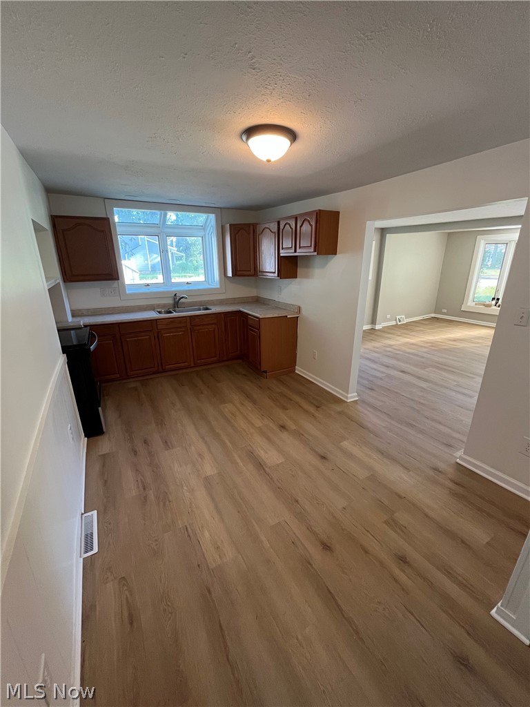 4459 Silverdale Road Property Photo 4