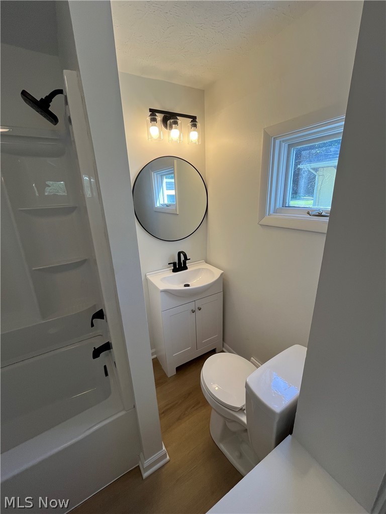 4459 Silverdale Road Property Photo 11