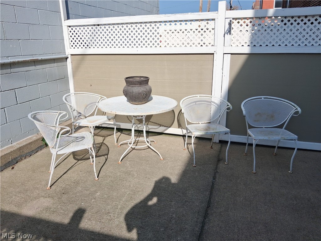 610 Broadway 5 Property Photo 12