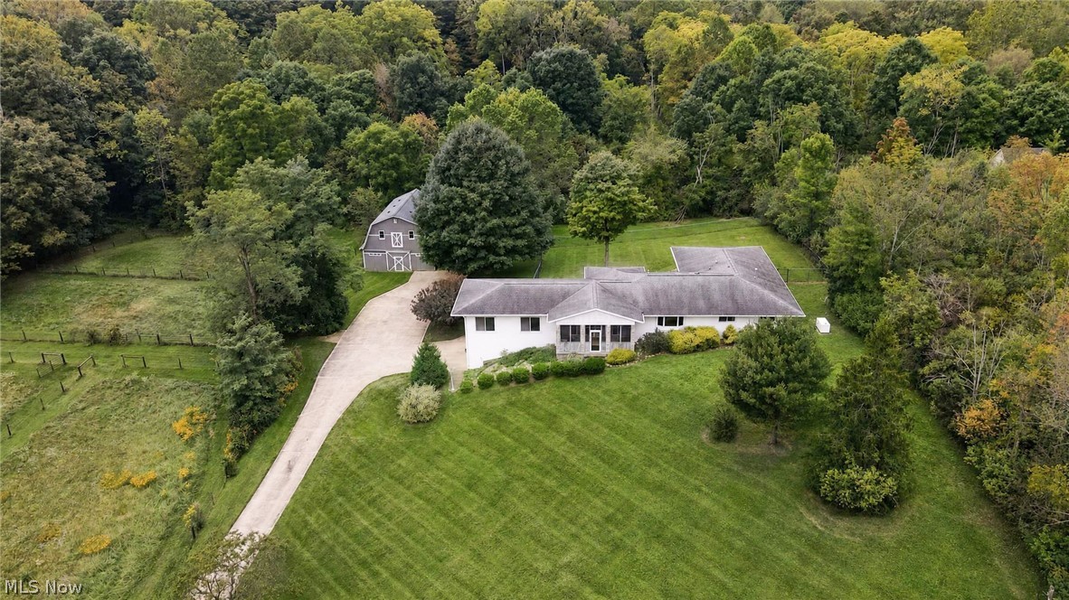 11226 Sperry Road Property Photo 4