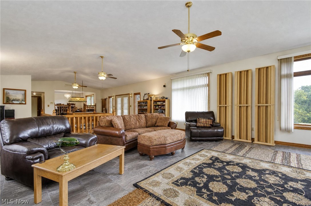 11226 Sperry Road Property Photo 8