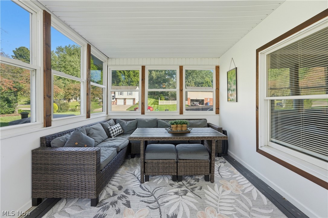 1042 Oak Hill Drive Ne Property Photo 33