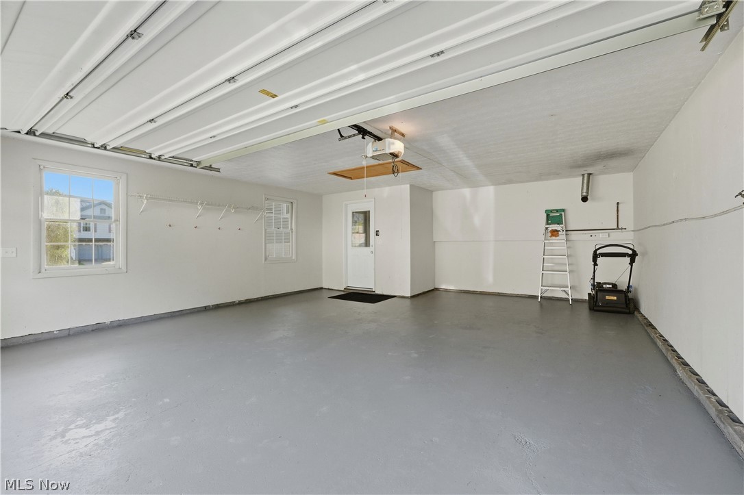 1042 Oak Hill Drive Ne Property Photo 42