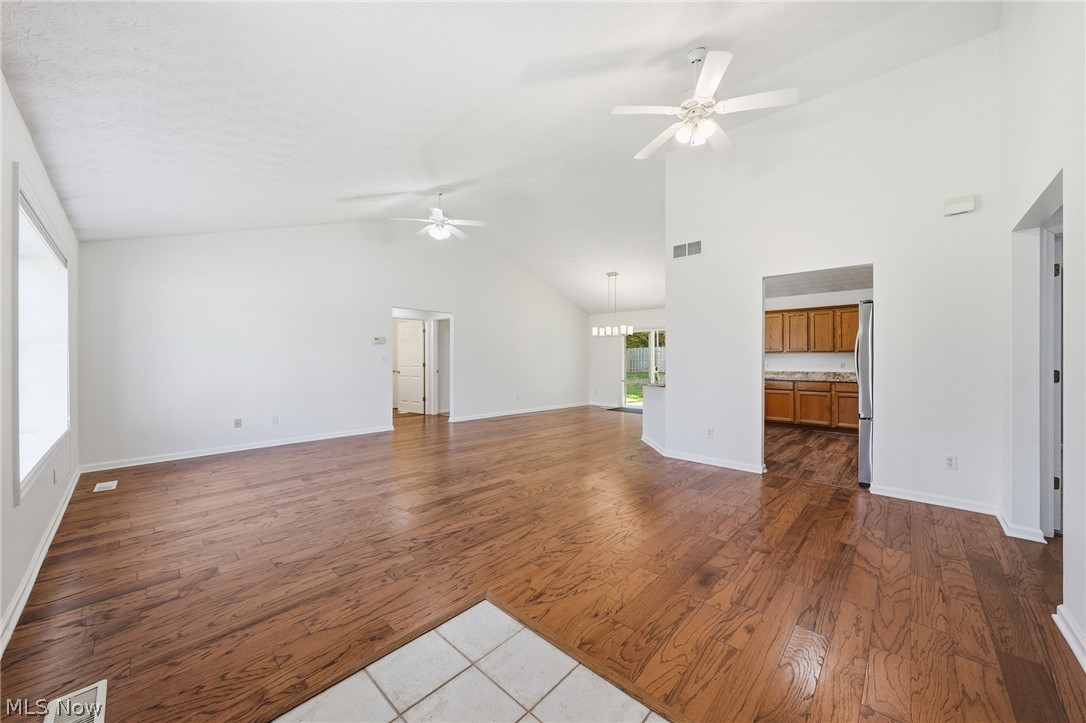 8912 Isabelle Lane Property Photo 12