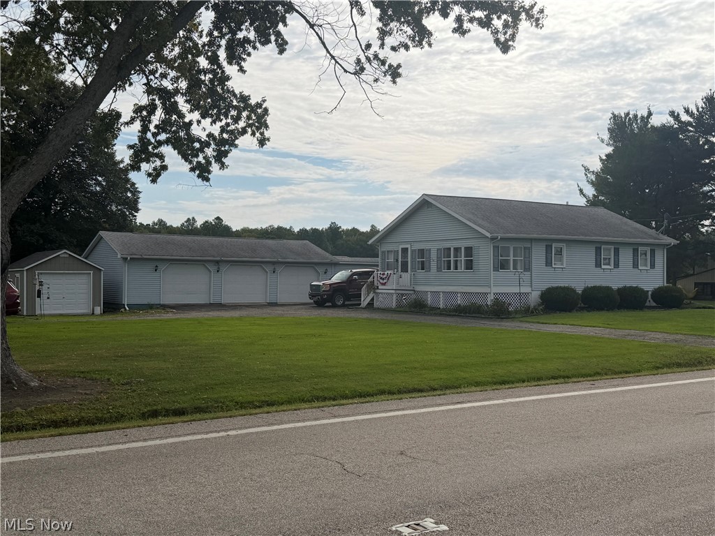 9458 State Route 46 Property Photo 1