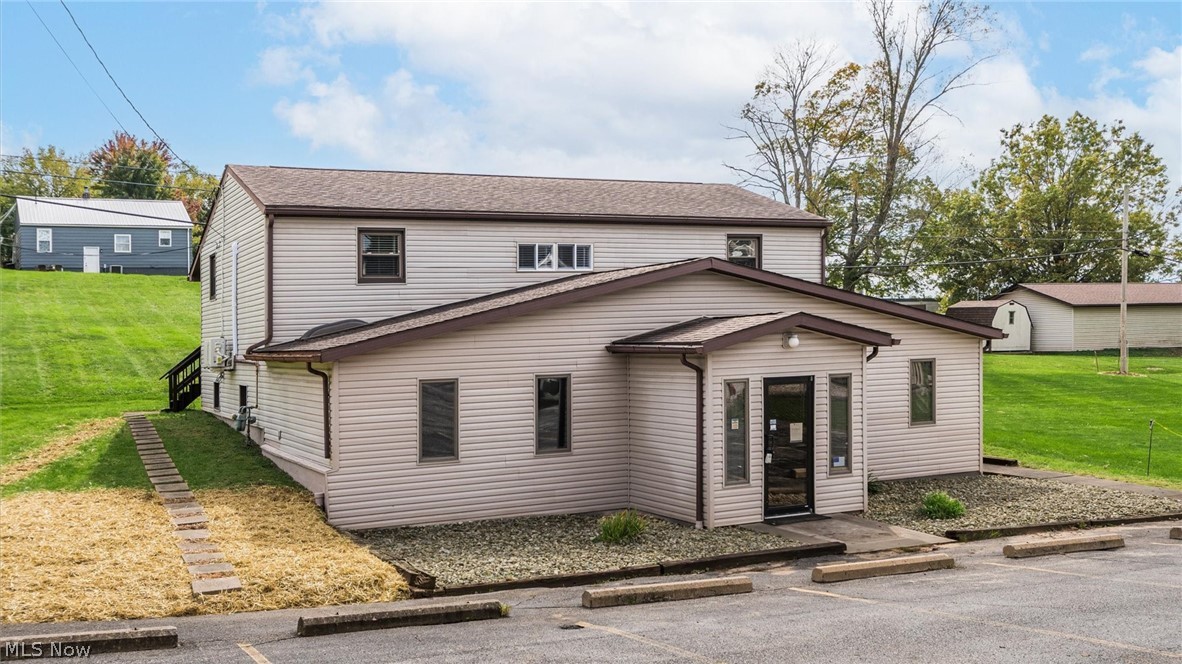 870 Orchard Hill Road Property Photo 1