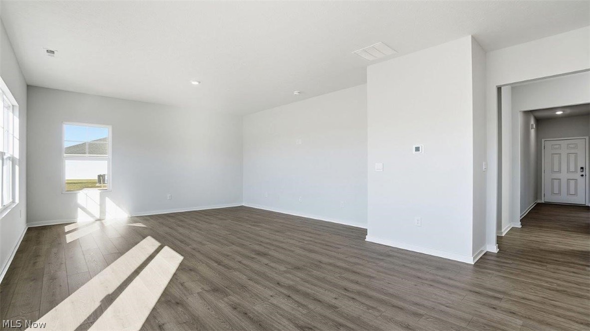 146 Appleseed Way Property Photo 4