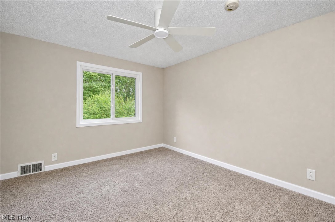 4 Owaissa Drive Property Photo 35