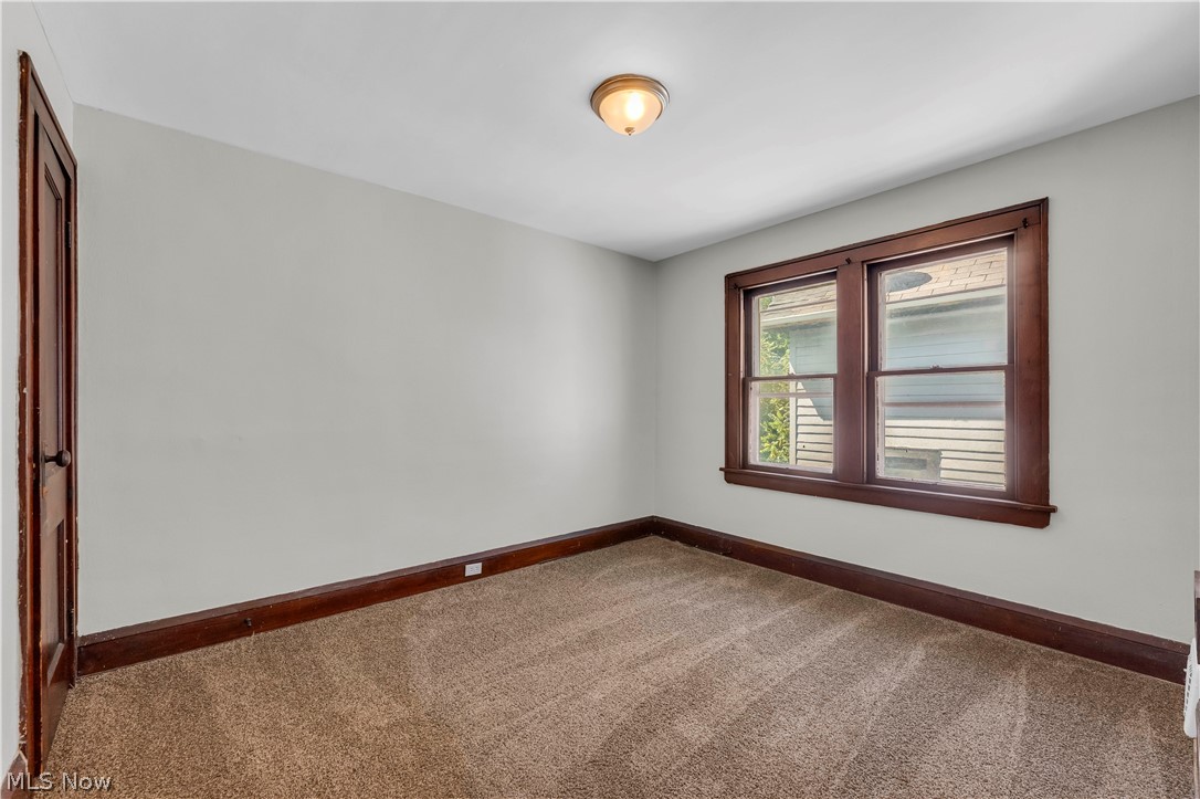 3554 E 113th Street 2/up Property Photo 12