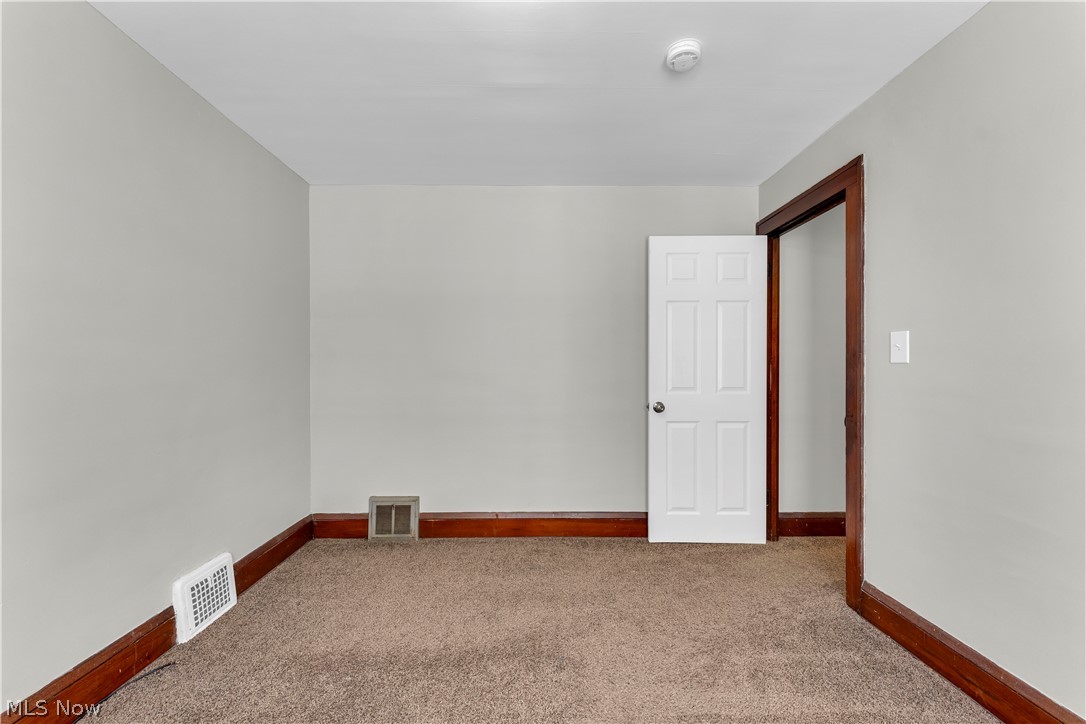 3554 E 113th Street 2/up Property Photo 14