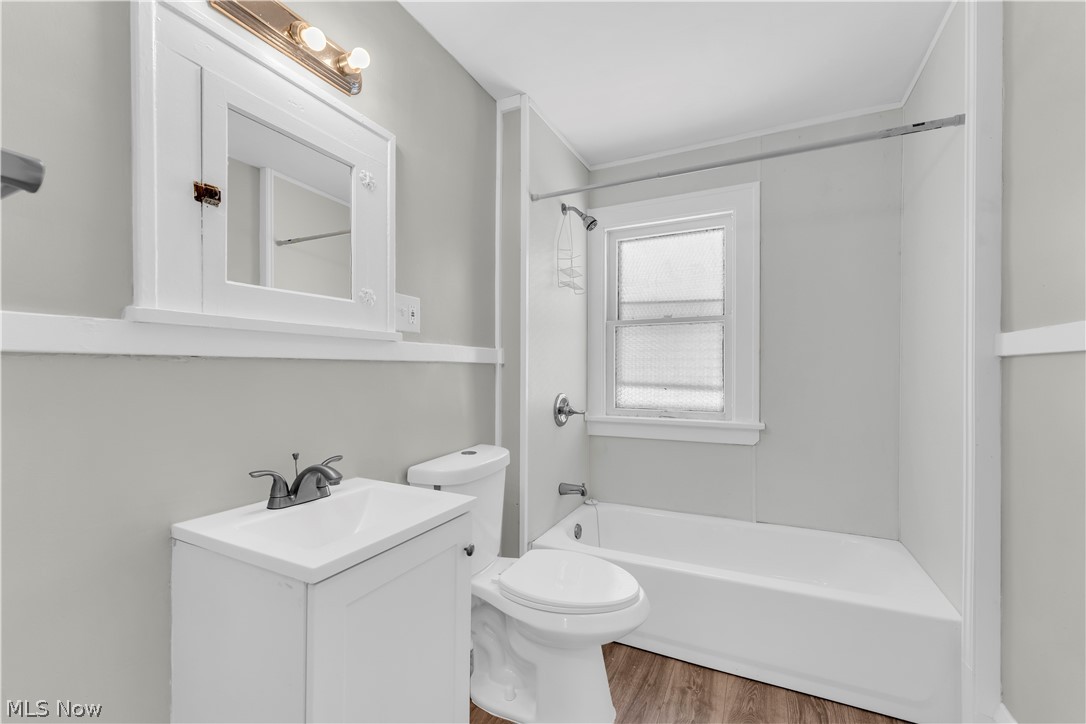 3554 E 113th Street 2/up Property Photo 15