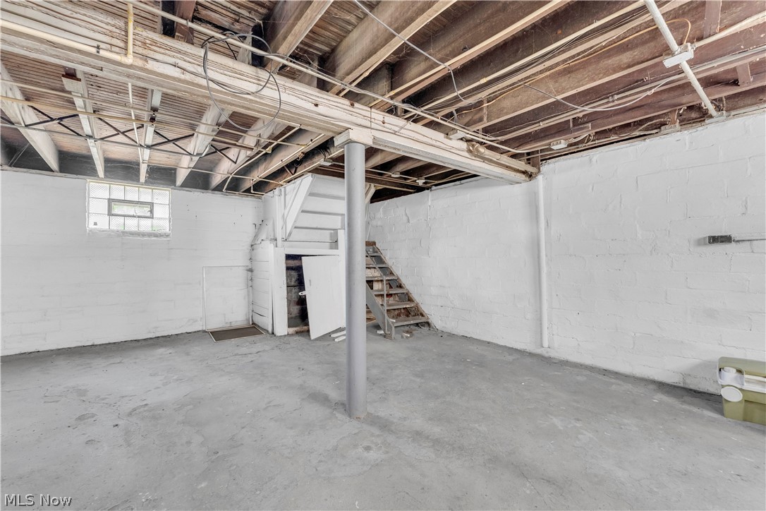 3554 E 113th Street 2/up Property Photo 18