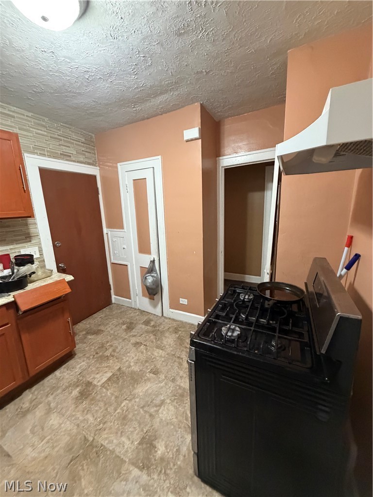 14520 Dover Avenue Property Photo 4