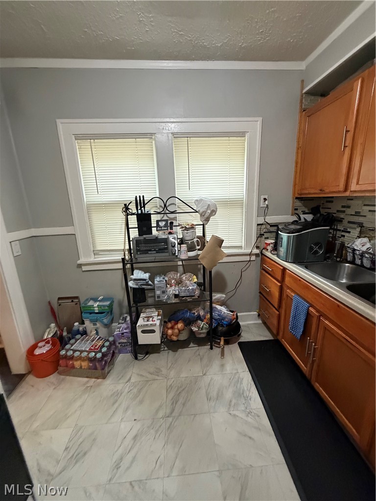 14520 Dover Avenue Property Photo 10