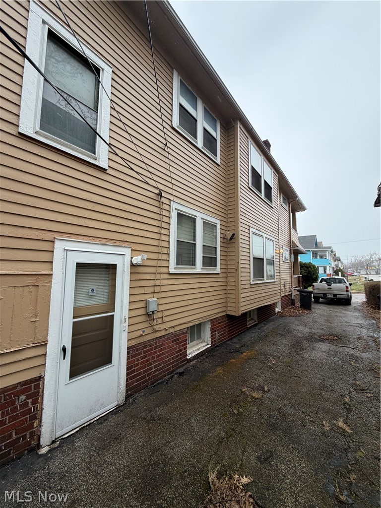 14520 Dover Avenue Property Photo 14
