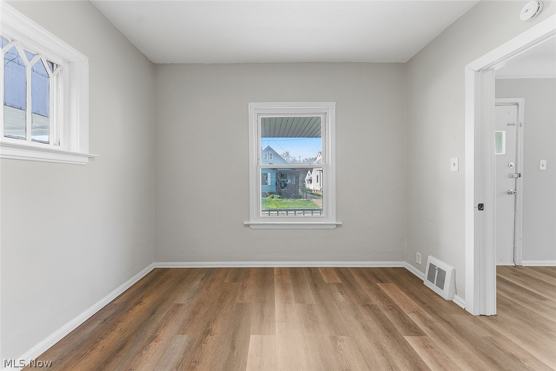 4512 Oak Park Avenue 1/dn Property Photo 6
